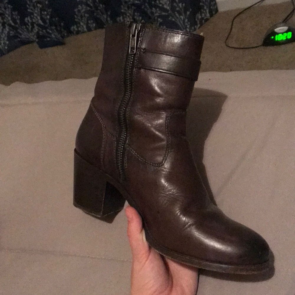 Frye “Malorie Button Short” Booties - image 7